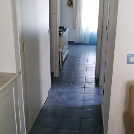House With 2 Bedrooms In With Shared Pool And Enclosed Garden *