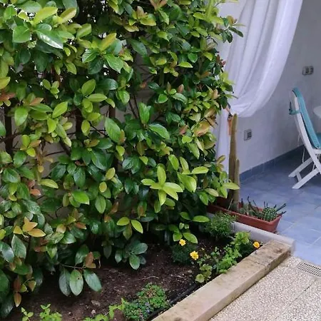 House With 2 Bedrooms In With Shared Pool And Enclosed Garden Σπίτι διακοπών *