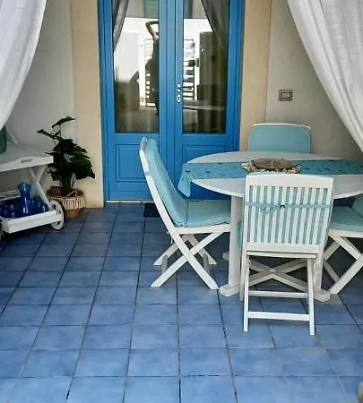 Prázdninový dům House With 2 Bedrooms In With Shared Pool And Enclosed Garden